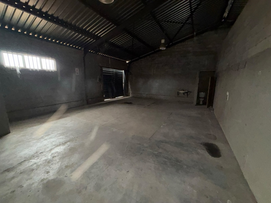 To Let Commercial Property for Rent in Worcester Western Cape